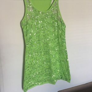 🍏Green sparkly tank 🍀